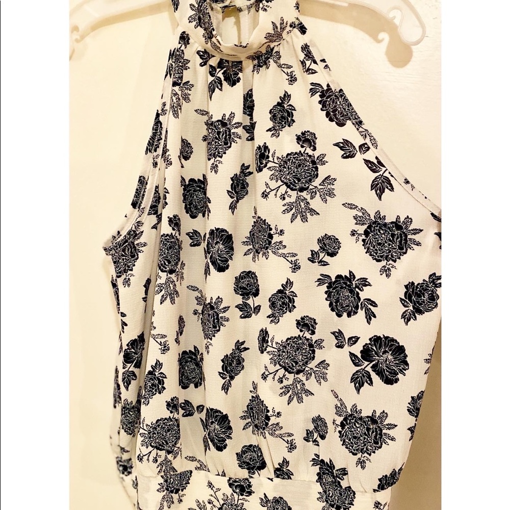 Papaya Blue & White Floral Printed Halter Blouse w/ open back. Size: Large